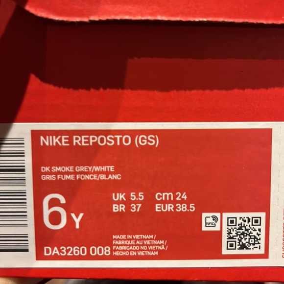 ✨Host Pick✨NIKE REPOSTO (GS) Youth 6, Women 71/2 - 8 - Picture 16 of 16